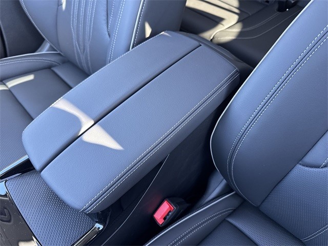 Buick Envision Vehicle Full-screen Gallery Image 21