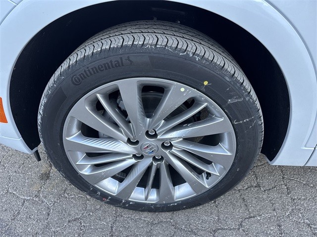 Buick Envision Vehicle Full-screen Gallery Image 10