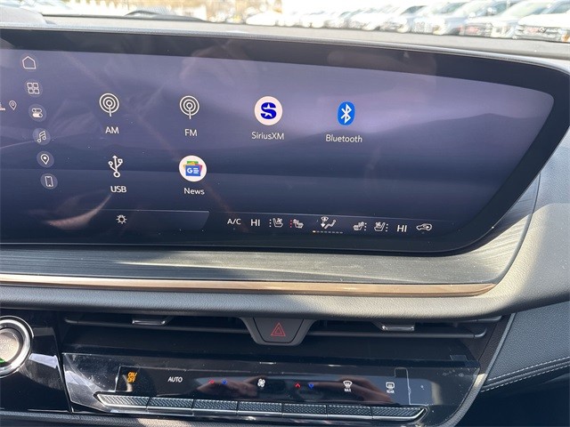 Buick Envision Vehicle Full-screen Gallery Image 16