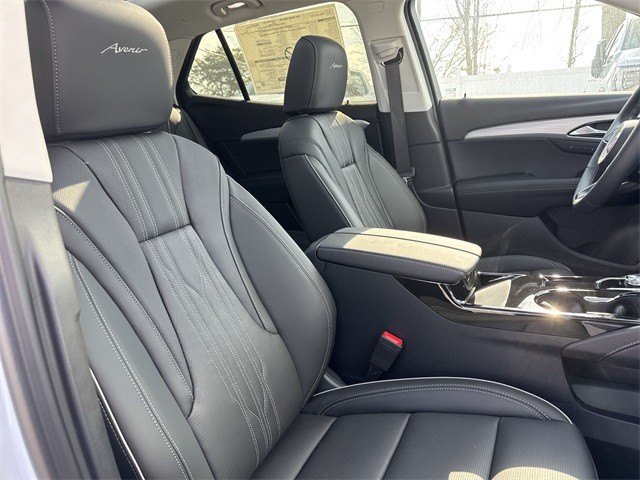 Buick Envision Vehicle Full-screen Gallery Image 25