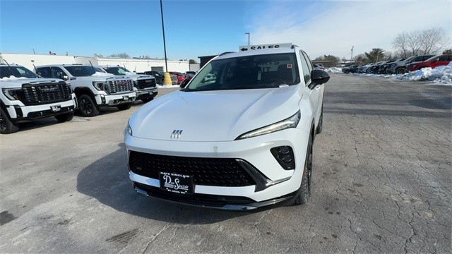 Buick Envision Vehicle Full-screen Gallery Image 03