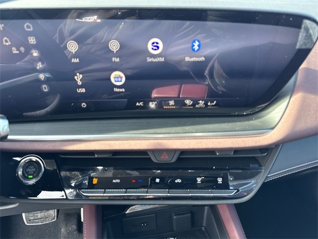 Buick Envision Vehicle Full-screen Gallery Image 16