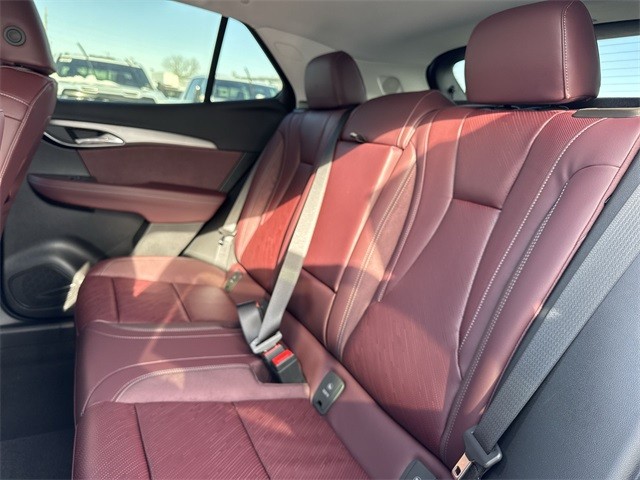 Buick Envision Vehicle Full-screen Gallery Image 22