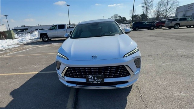 Buick Envision Vehicle Full-screen Gallery Image 03