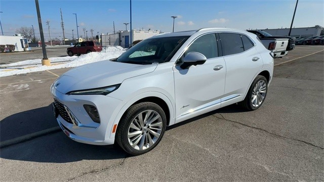 Buick Envision Vehicle Full-screen Gallery Image 04