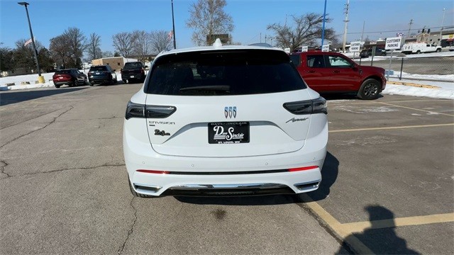 Buick Envision Vehicle Full-screen Gallery Image 07