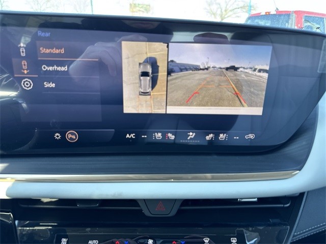 Buick Envision Vehicle Full-screen Gallery Image 14