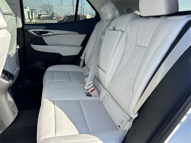 Buick Envision Vehicle Full-screen Gallery Image 25