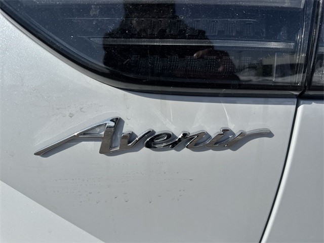 Buick Envision Vehicle Full-screen Gallery Image 32