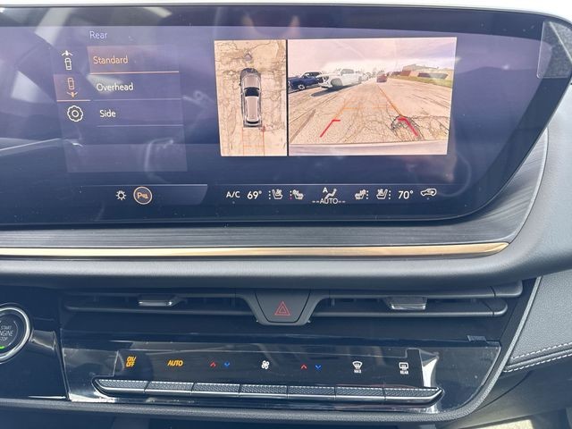 Buick Envision Vehicle Full-screen Gallery Image 17