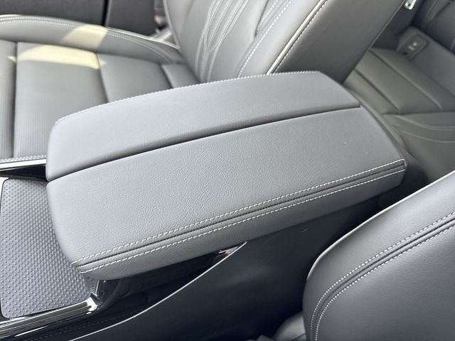 Buick Envision Vehicle Full-screen Gallery Image 21