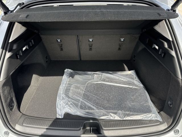 Buick Envision Vehicle Full-screen Gallery Image 24