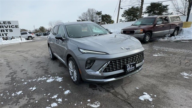 Buick Envision Vehicle Full-screen Gallery Image 02