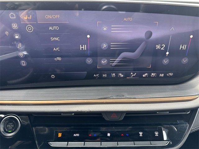 Buick Envision Vehicle Full-screen Gallery Image 18