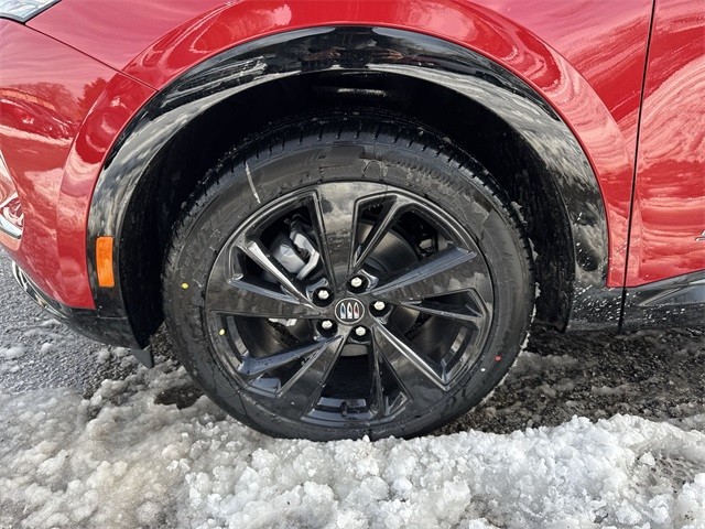 Buick Envision Vehicle Full-screen Gallery Image 10