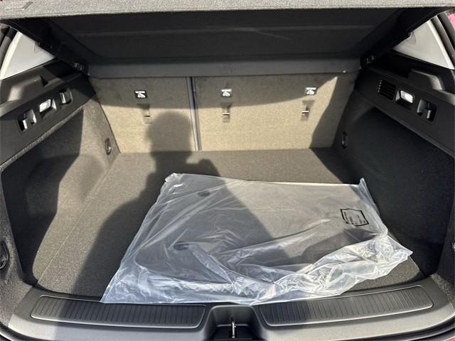 Buick Envision Vehicle Full-screen Gallery Image 23