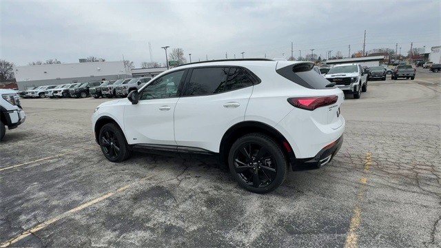 Buick Envision Vehicle Full-screen Gallery Image 06