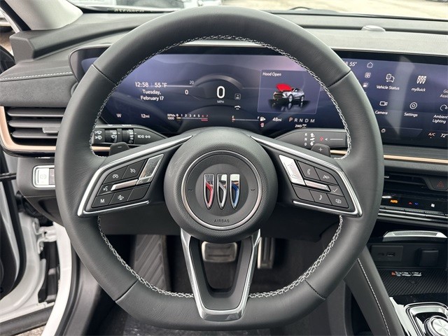 Buick Envision Vehicle Full-screen Gallery Image 14