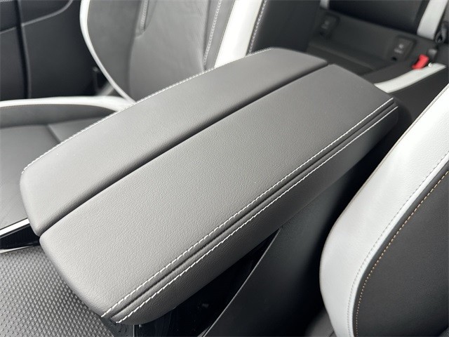 Buick Envision Vehicle Full-screen Gallery Image 21