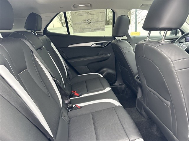 Buick Envision Vehicle Full-screen Gallery Image 25