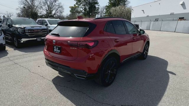 Buick Envision Vehicle Full-screen Gallery Image 08