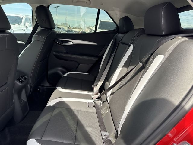 Buick Envision Vehicle Full-screen Gallery Image 22