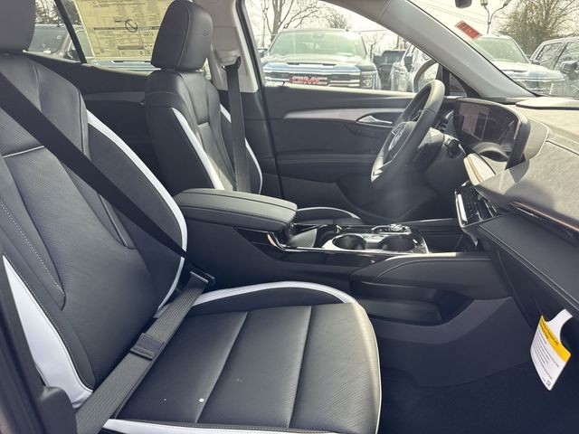 Buick Envision Vehicle Full-screen Gallery Image 24