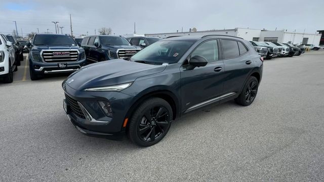 Buick Envision Vehicle Full-screen Gallery Image 04