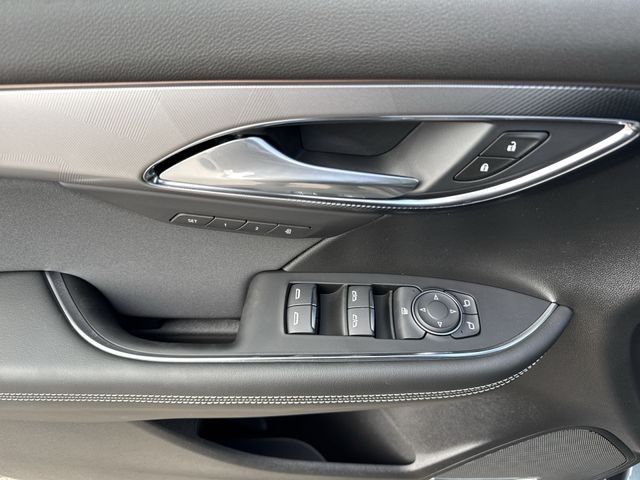 Buick Envision Vehicle Full-screen Gallery Image 13