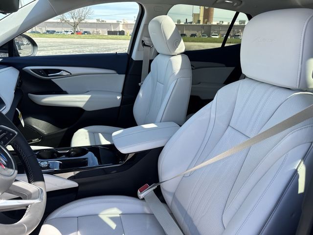 Buick Envision Vehicle Full-screen Gallery Image 11