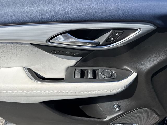 Buick Envision Vehicle Full-screen Gallery Image 13