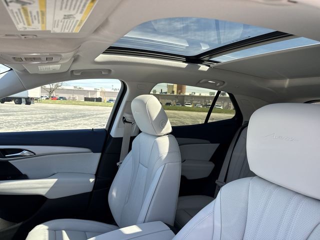 Buick Envision Vehicle Full-screen Gallery Image 22