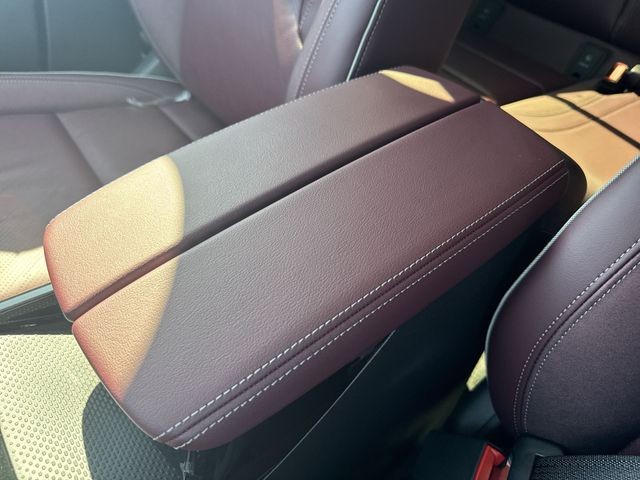 Buick Envision Vehicle Full-screen Gallery Image 21