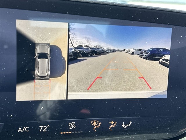 Buick Envision Vehicle Full-screen Gallery Image 17