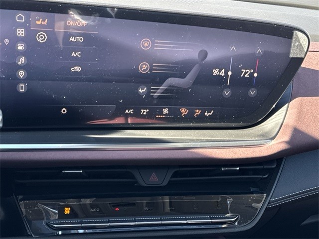 Buick Envision Vehicle Full-screen Gallery Image 19
