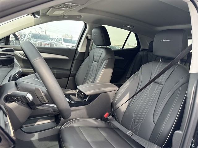 Buick Envision Vehicle Full-screen Gallery Image 11