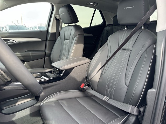 Buick Envision Vehicle Full-screen Gallery Image 12