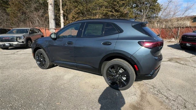 Buick Envision Vehicle Full-screen Gallery Image 06