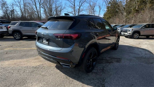 Buick Envision Vehicle Full-screen Gallery Image 08