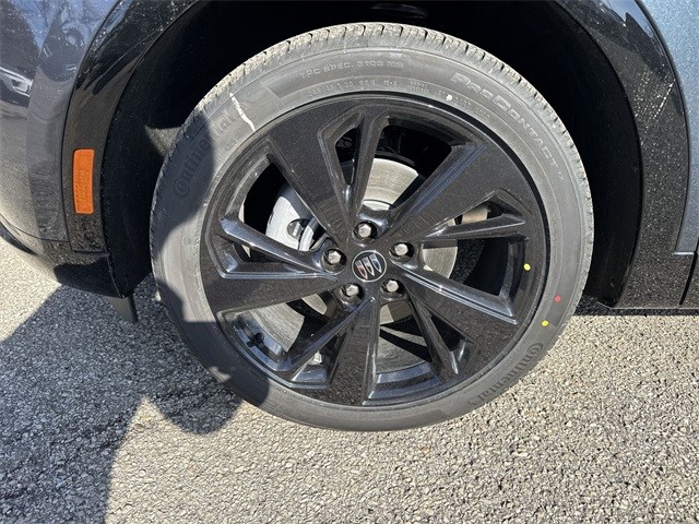 Buick Envision Vehicle Full-screen Gallery Image 10