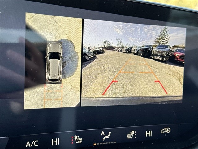 Buick Envision Vehicle Full-screen Gallery Image 17