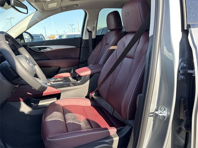 Buick Envision Vehicle Full-screen Gallery Image 11