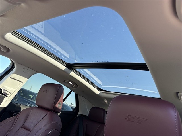 Buick Envision Vehicle Full-screen Gallery Image 22