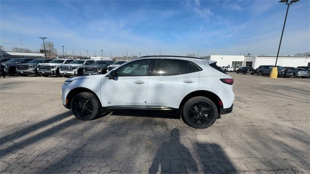 Buick Envision Vehicle Full-screen Gallery Image 05