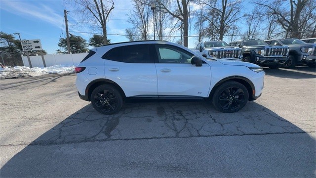 Buick Envision Vehicle Full-screen Gallery Image 09