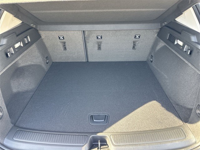 Buick Envision Vehicle Full-screen Gallery Image 23