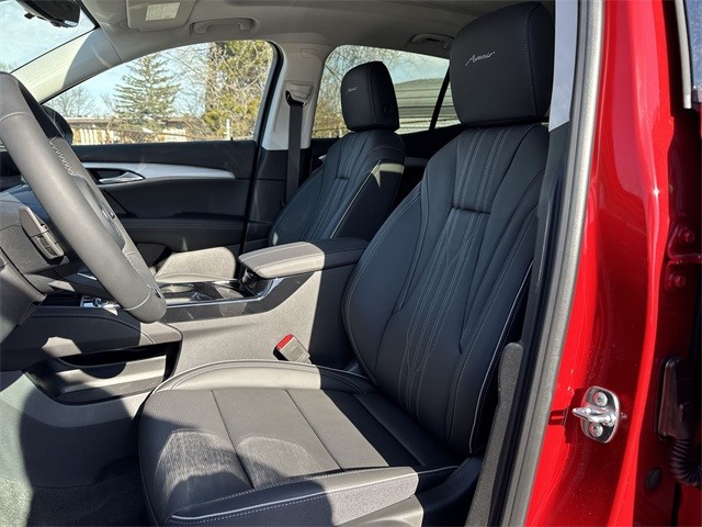 Buick Envision Vehicle Full-screen Gallery Image 11