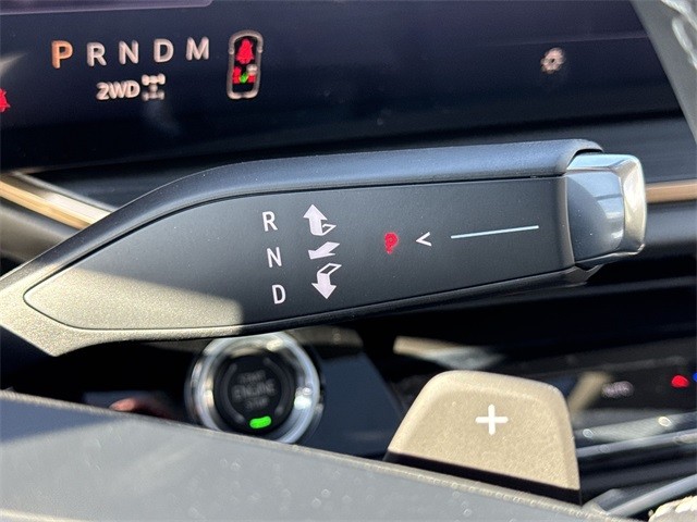 Buick Envision Vehicle Full-screen Gallery Image 20