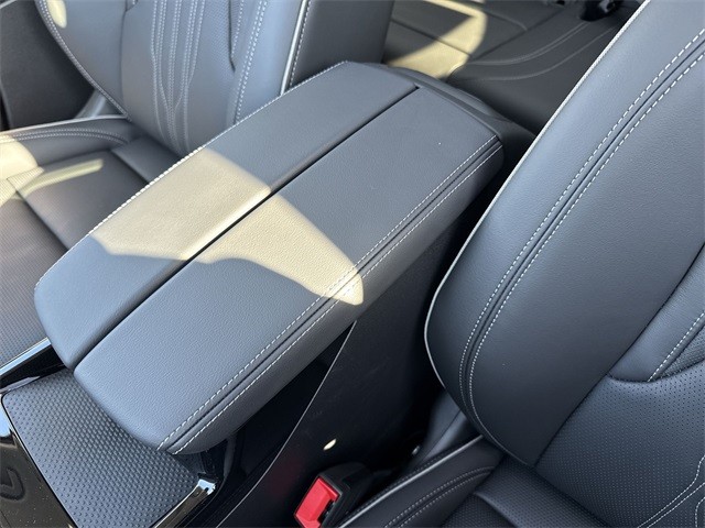 Buick Envision Vehicle Full-screen Gallery Image 21