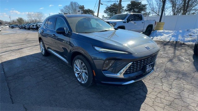 Buick Envision Vehicle Full-screen Gallery Image 02